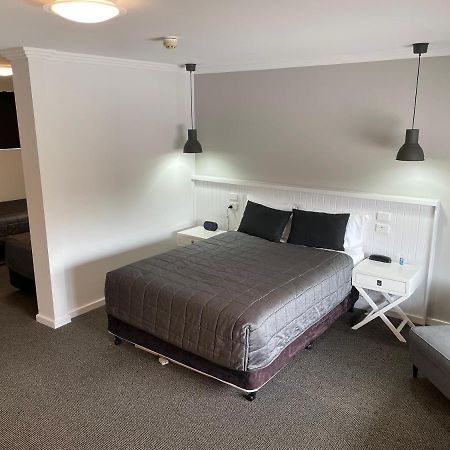 Noah'S Mid City Motor Inn Muswellbrook Bagian luar foto