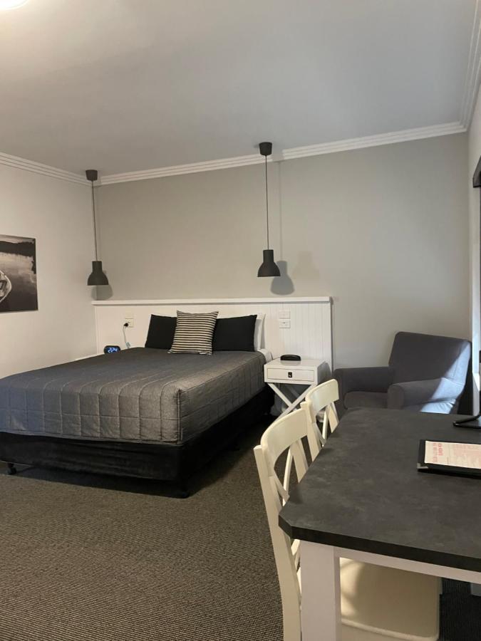 Noah'S Mid City Motor Inn Muswellbrook Bagian luar foto
