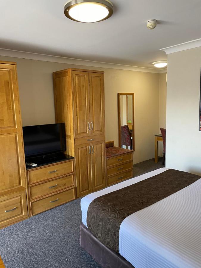 Noah'S Mid City Motor Inn Muswellbrook Bagian luar foto
