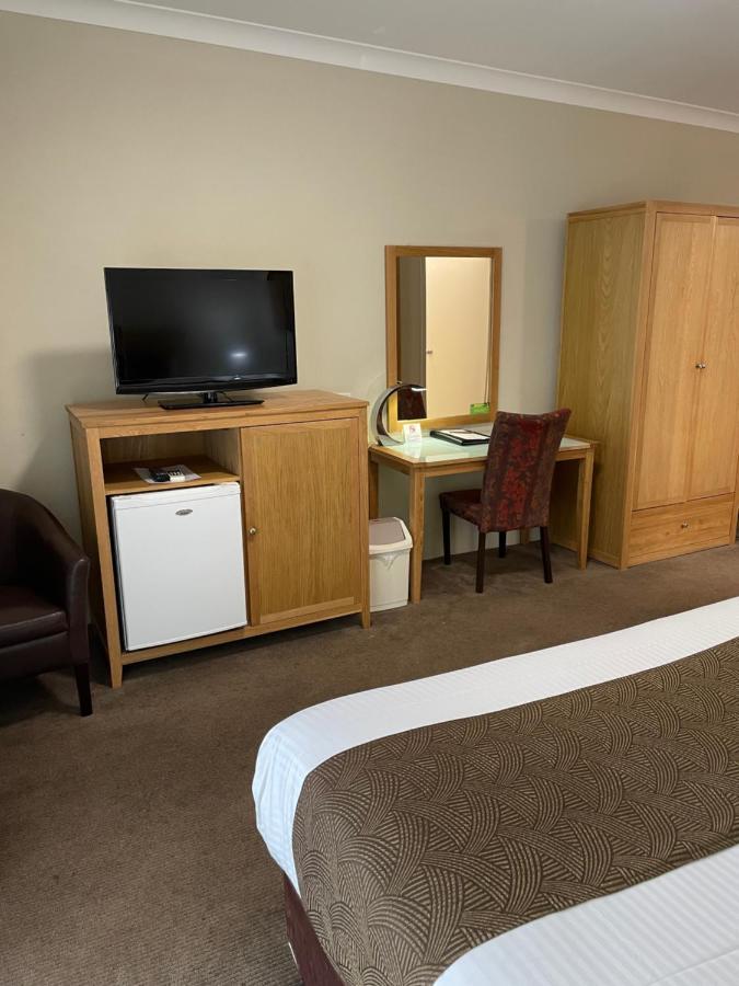 Noah'S Mid City Motor Inn Muswellbrook Bagian luar foto