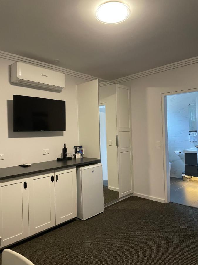 Noah'S Mid City Motor Inn Muswellbrook Bagian luar foto
