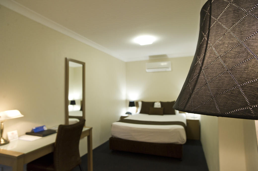 Noah'S Mid City Motor Inn Muswellbrook Ruang foto