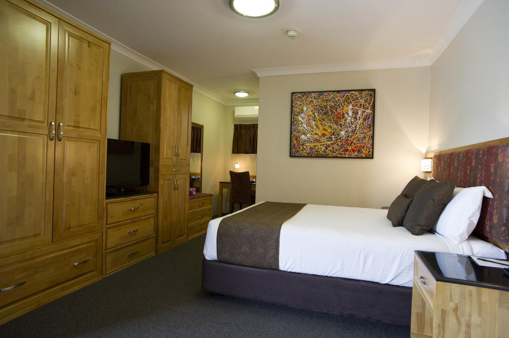 Noah'S Mid City Motor Inn Muswellbrook Ruang foto