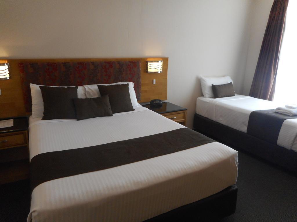 Noah'S Mid City Motor Inn Muswellbrook Ruang foto