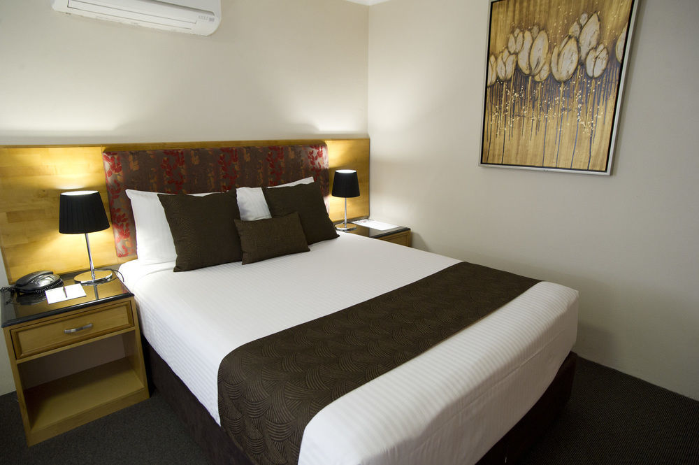 Noah'S Mid City Motor Inn Muswellbrook Bagian luar foto