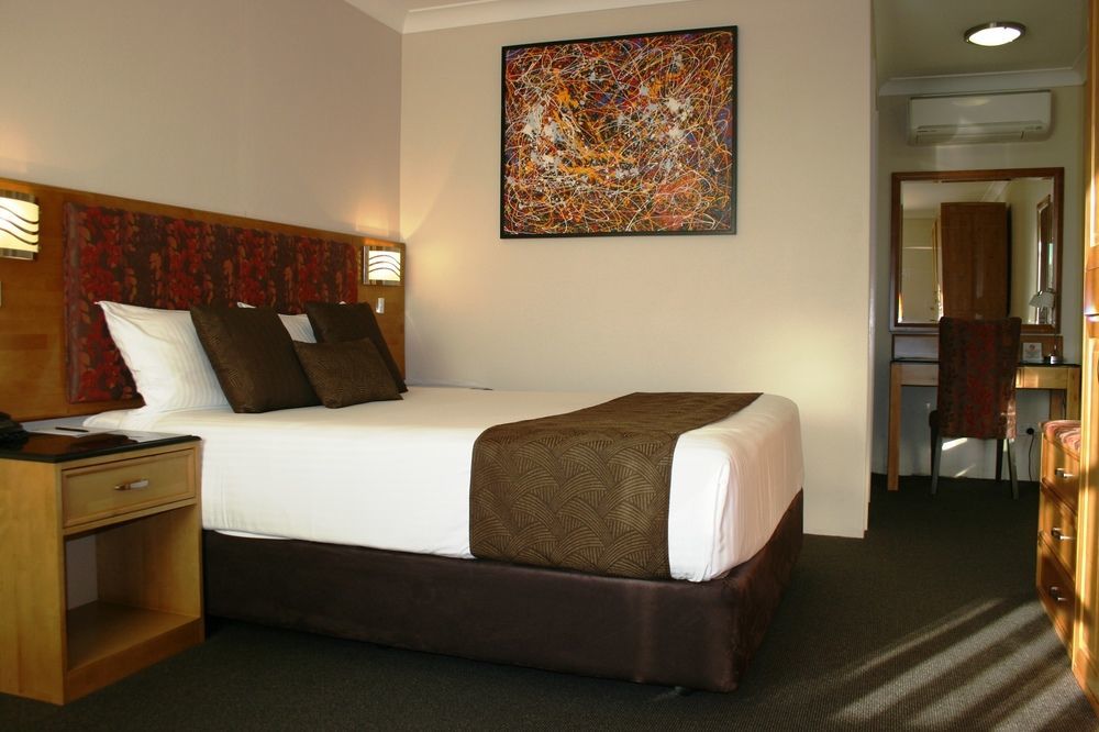 Noah'S Mid City Motor Inn Muswellbrook Bagian luar foto